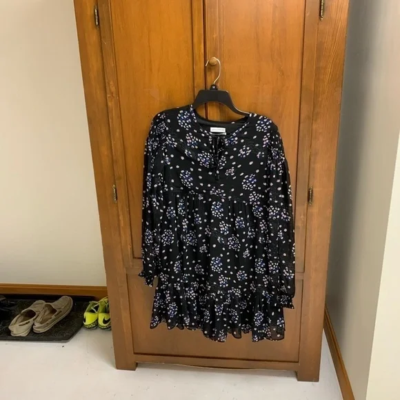 URBAN OUTFITTERS sheer tiered knee high dress med 18in pit L-34in coastal chic - Picture 1 of 7